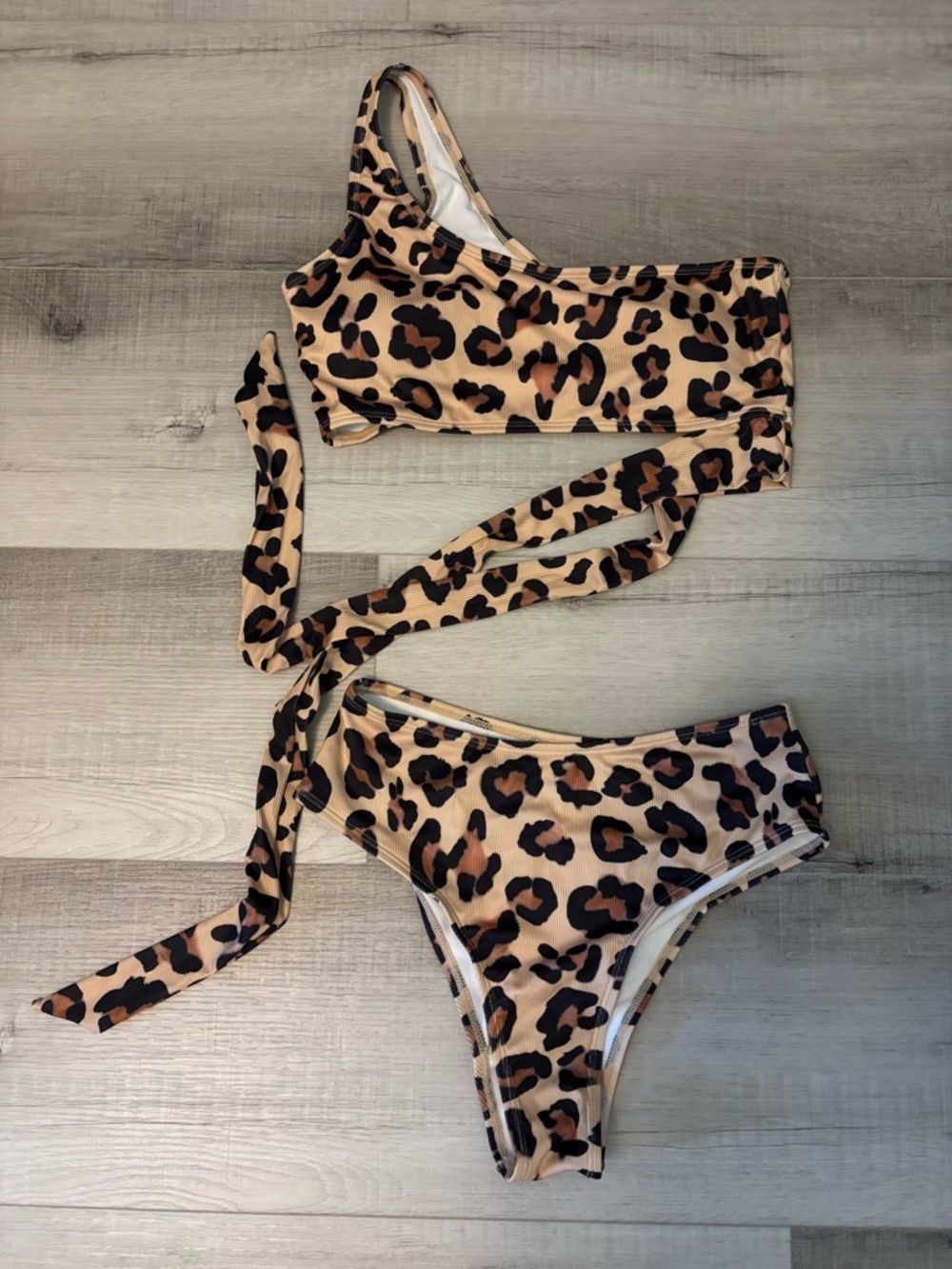 ⭐️ SALE - Leopard Print One Shoulder Bikini Set Ribbed Tie Waist Size L